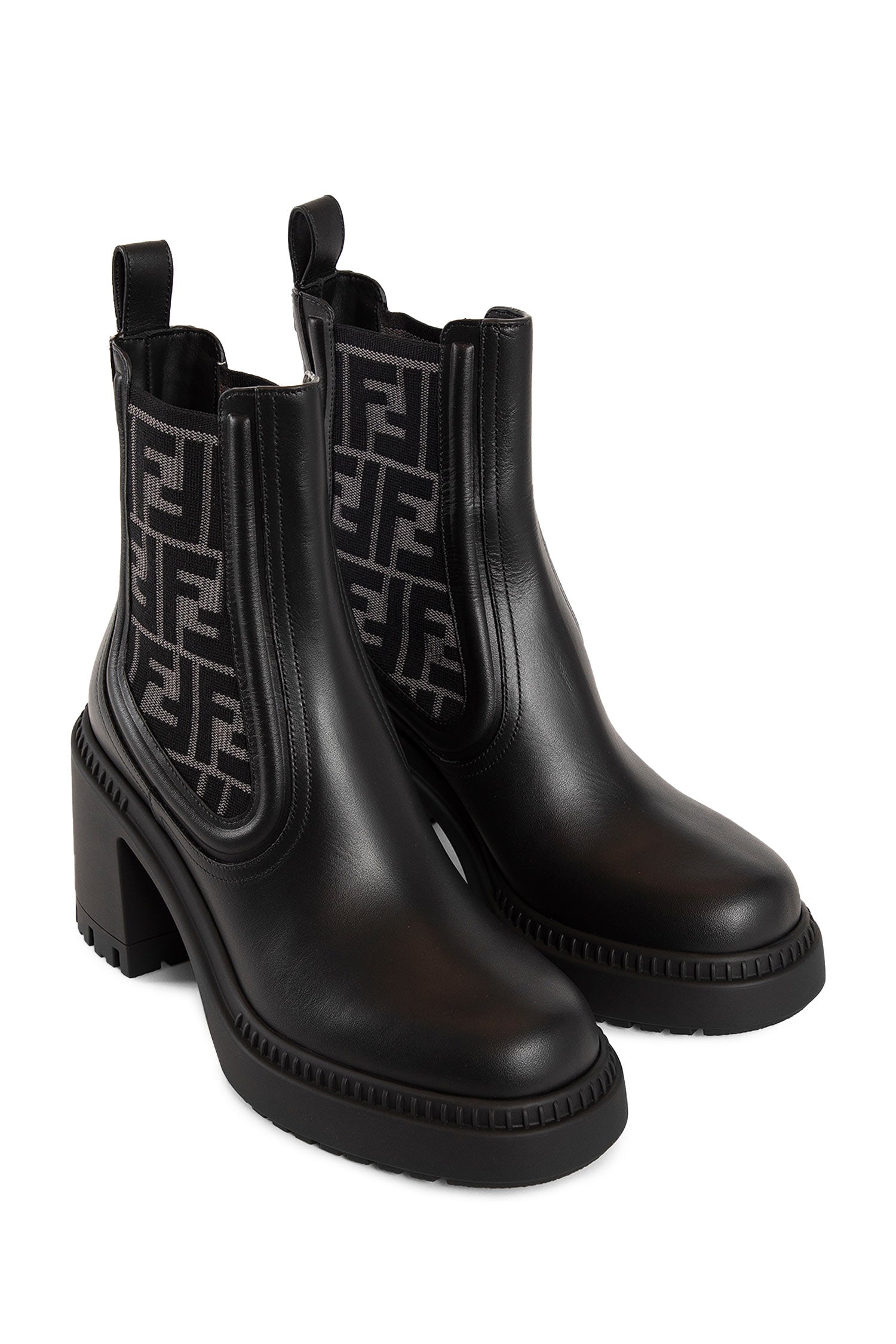 FENDI WOMAN BLACK BOOTS