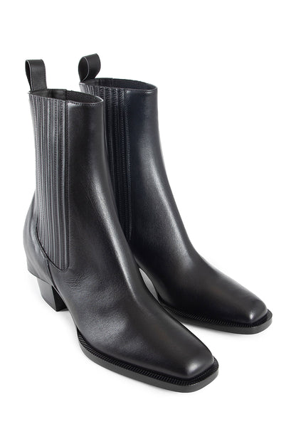 FENDI WOMAN BLACK BOOTS