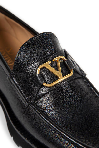 VLogo Signature Loafer in Buffalo Leather
