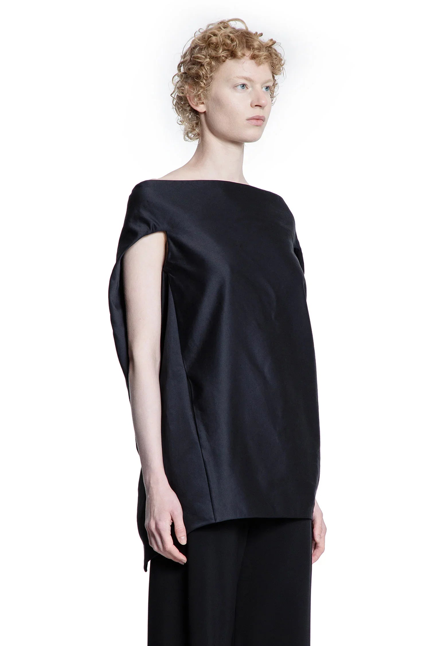 THE ROW WOMAN BLACK TOPS - Antonioli.eu