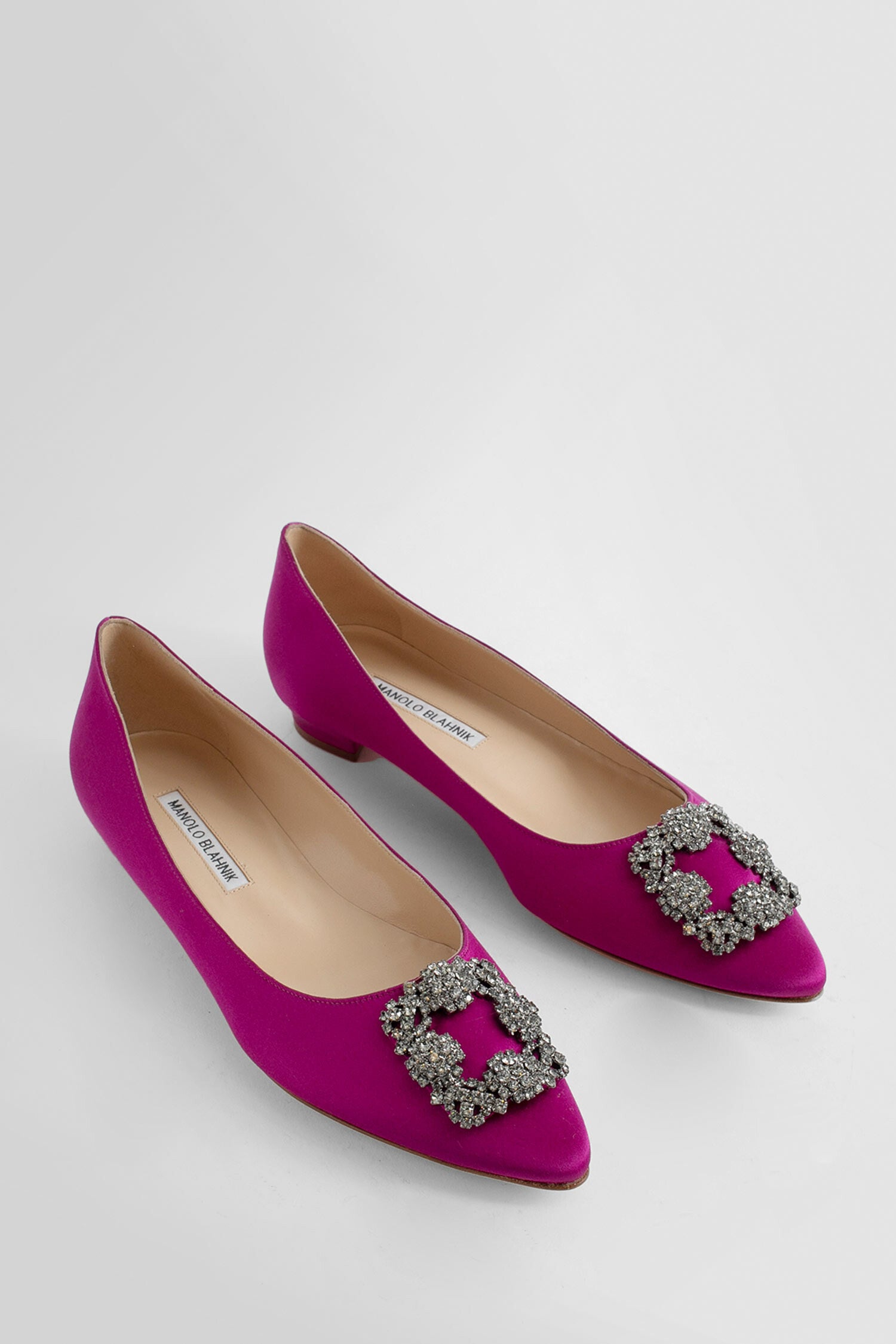 MANOLO BLAHNIK WOMAN PINK FLATS