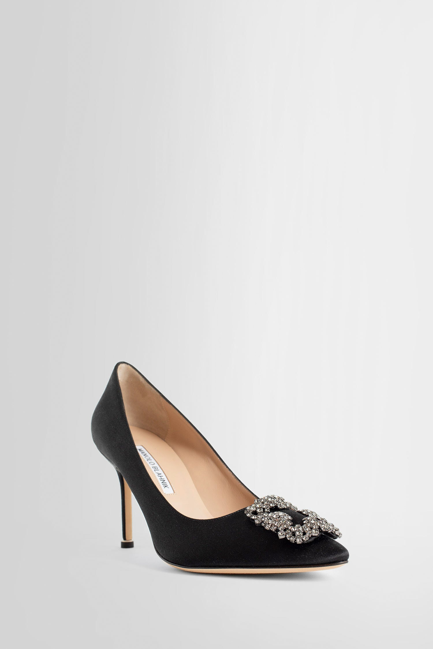 MANOLO BLAHNIK WOMAN BLACK PUMPS