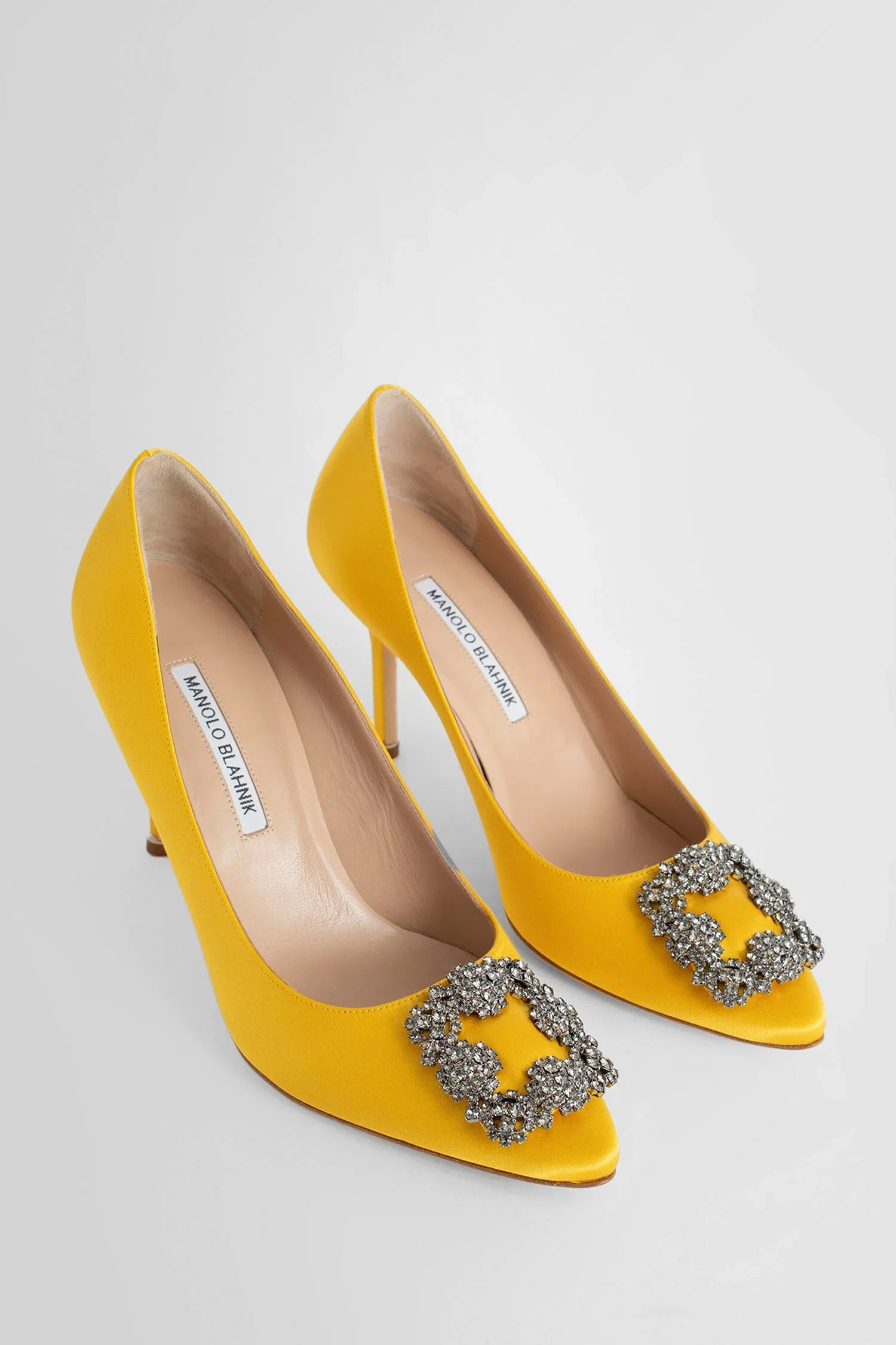 MANOLO BLAHNIK WOMAN YELLOW PUMPS - Antonioli.eu
