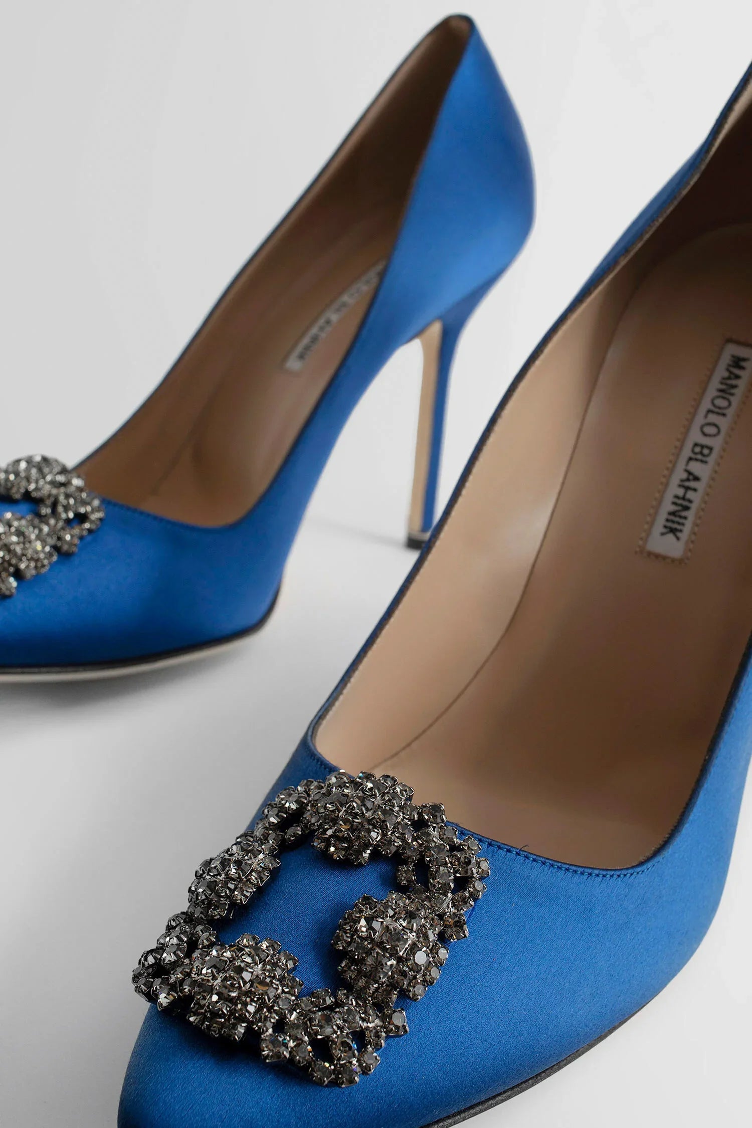 MANOLO BLAHNIK WOMAN BLUE PUMPS - Antonioli.eu