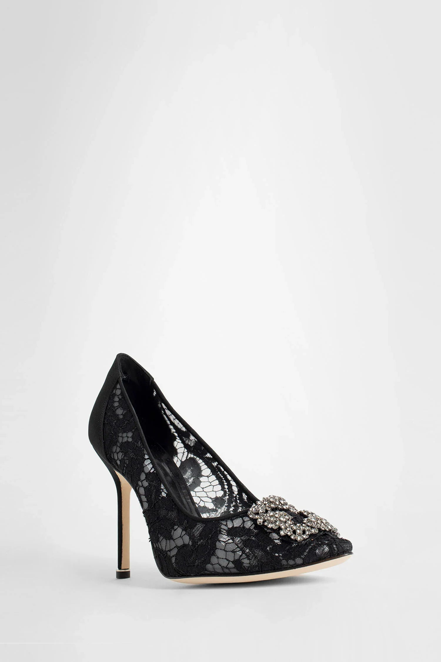 MANOLO BLAHNIK WOMAN BLACK PUMPS - Antonioli.eu