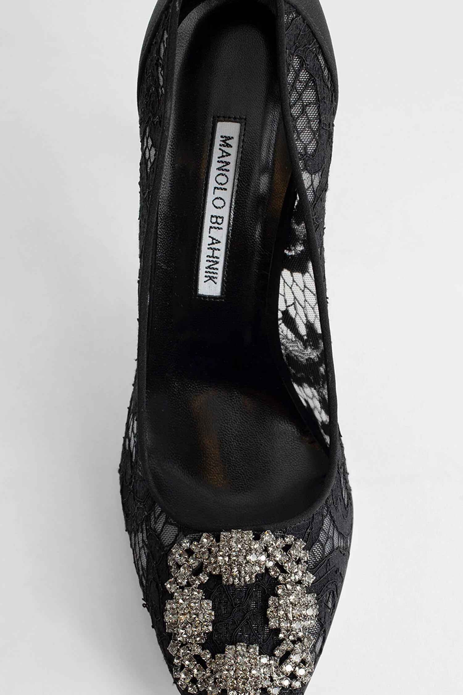 MANOLO BLAHNIK WOMAN BLACK PUMPS - Antonioli.eu