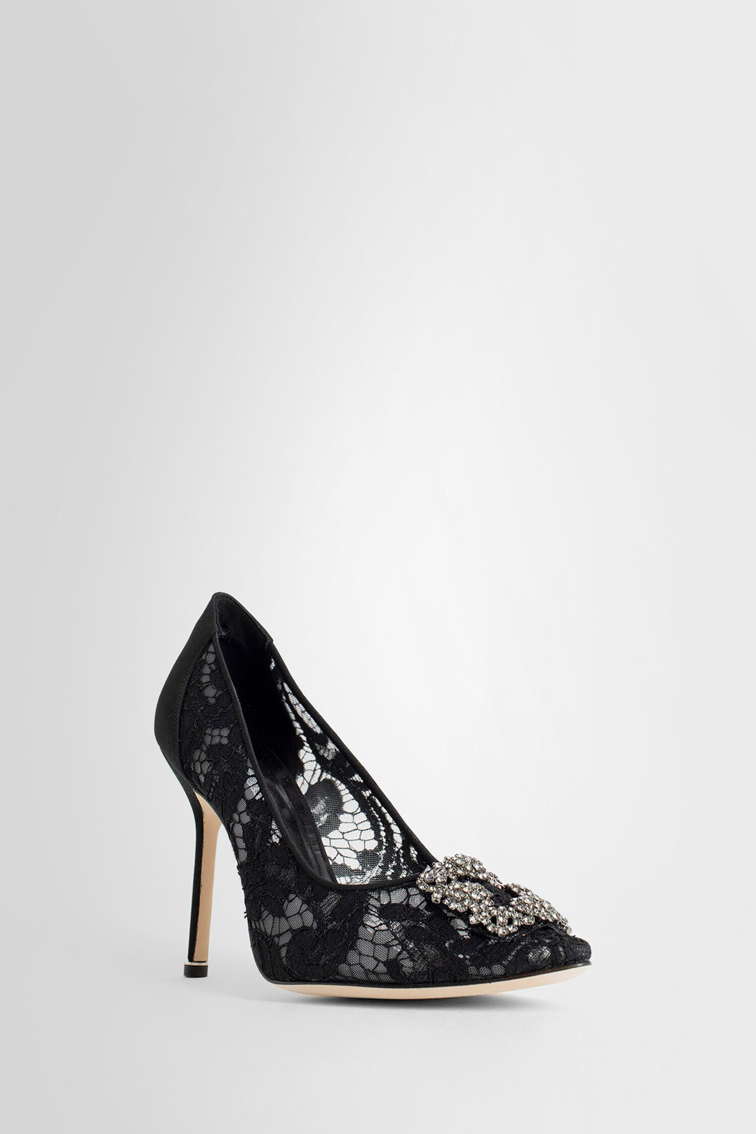 MANOLO BLAHNIK WOMAN BLACK PUMPS