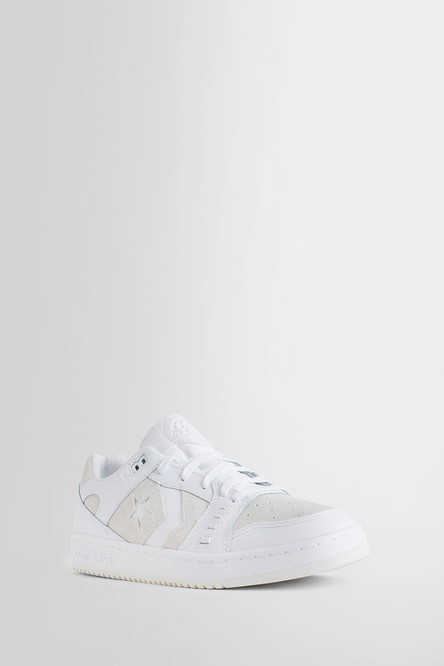 CONVERSE UNISEX WHITE SNEAKERS