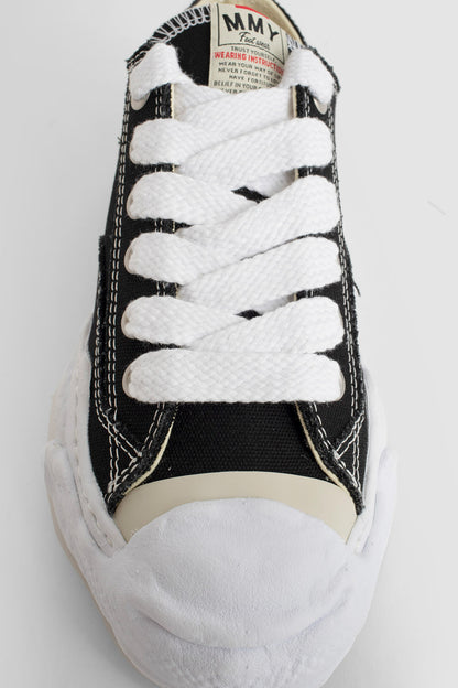 MAISON MIHARA YASUHIRO UNISEX BLACK&WHITE SNEAKERS