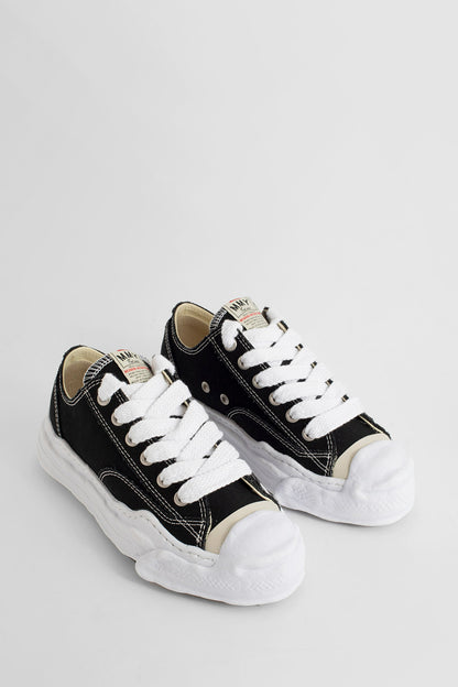 MAISON MIHARA YASUHIRO UNISEX BLACK&WHITE SNEAKERS