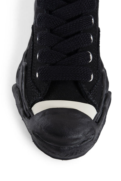 MAISON MIHARA YASUHIRO UNISEX BLACK SNEAKERS