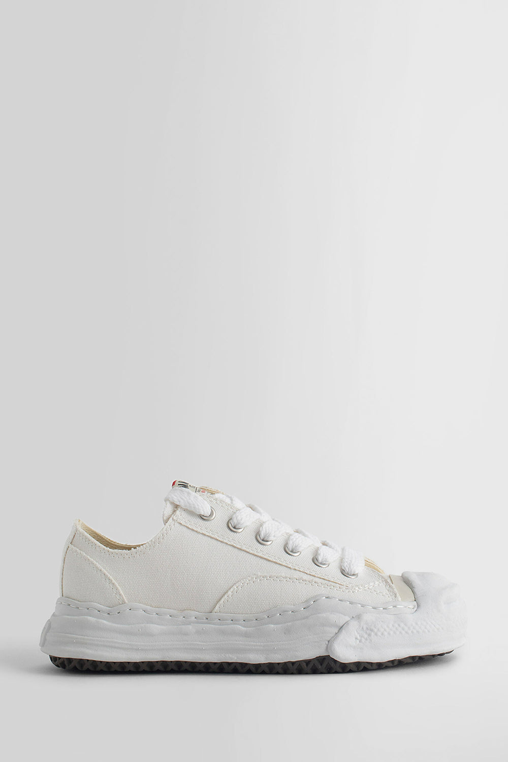 MAISON MIHARA YASUHIRO UNISEX WHITE SNEAKERS