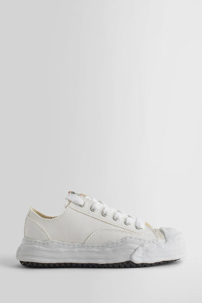 MAISON MIHARA YASUHIRO UNISEX WHITE SNEAKERS