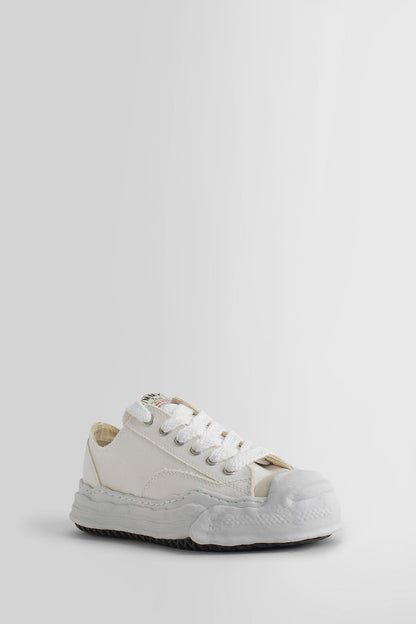 MAISON MIHARA YASUHIRO UNISEX WHITE SNEAKERS