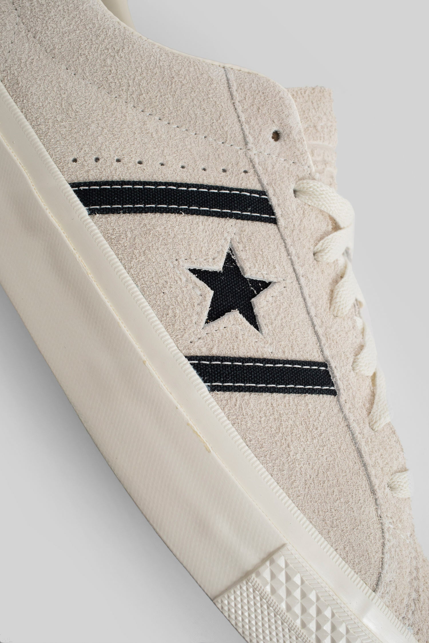 CONVERSE UNISEX OFF-WHITE SNEAKERS - CONVERSE - SNEAKERS | Antonioli