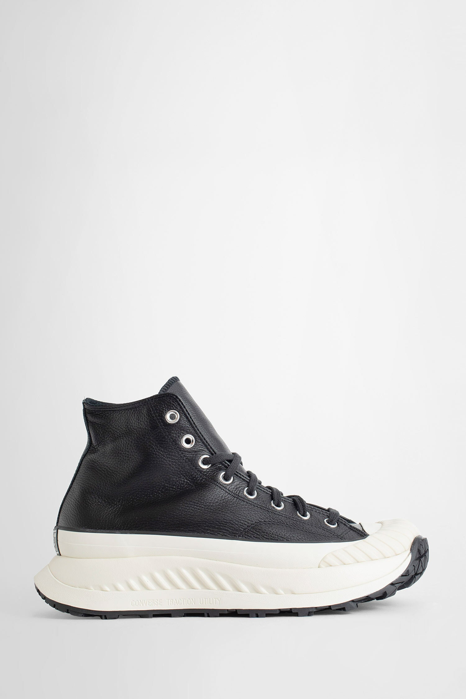 CONVERSE UNISEX BLACK SNEAKERS