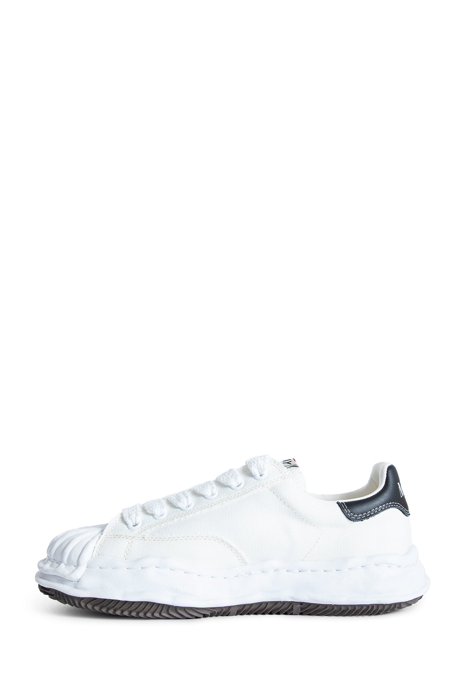 MAISON MIHARA YASUHIRO Blakey Low Original Sole Canvas Sneakers unisex