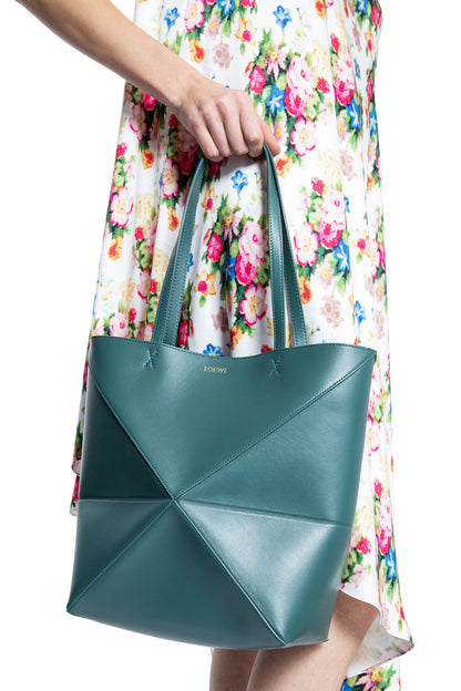 LOEWE WOMAN GREEN TOTE BAGS