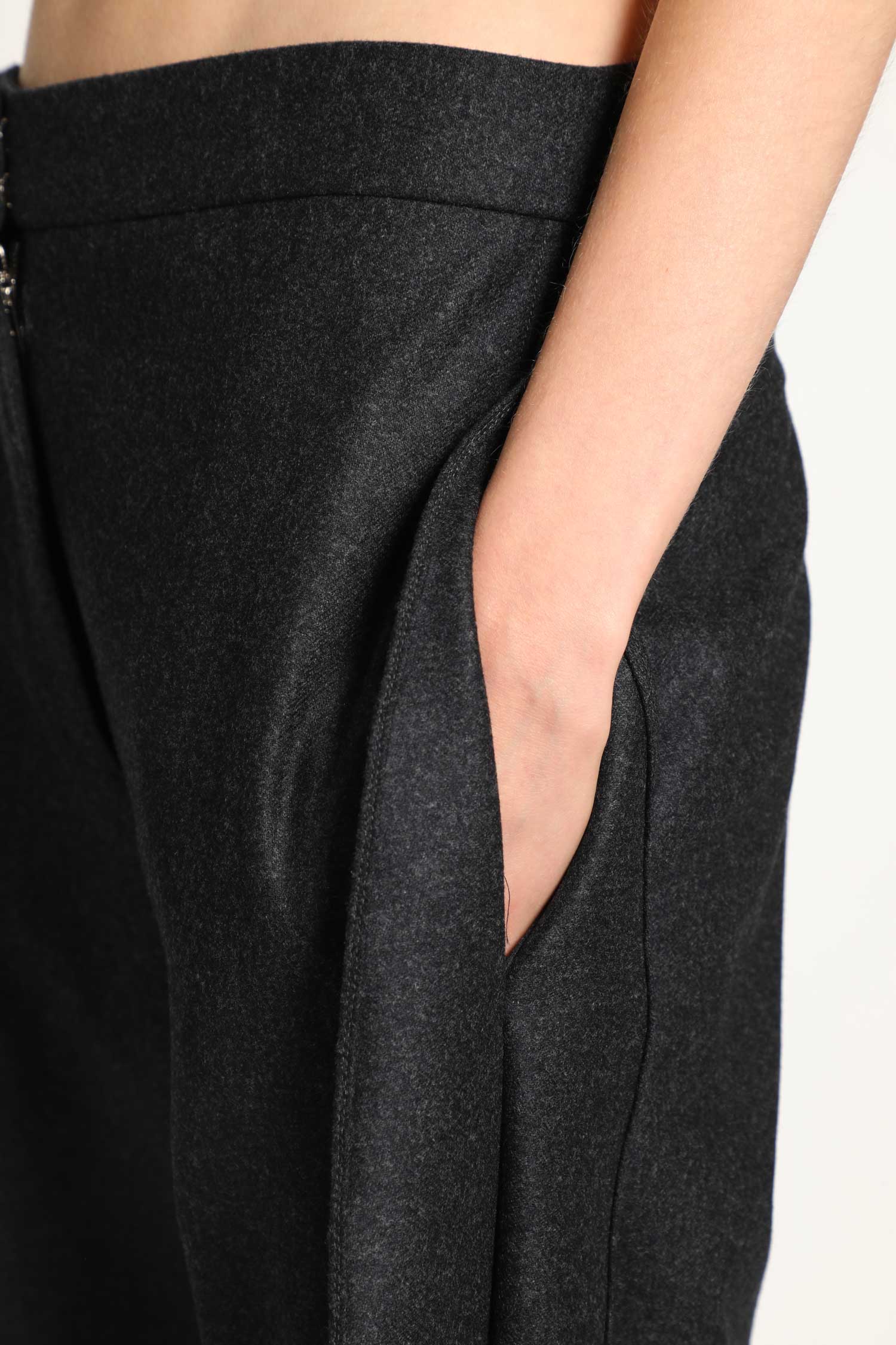 ALAIA WOMAN GREY TROUSERS