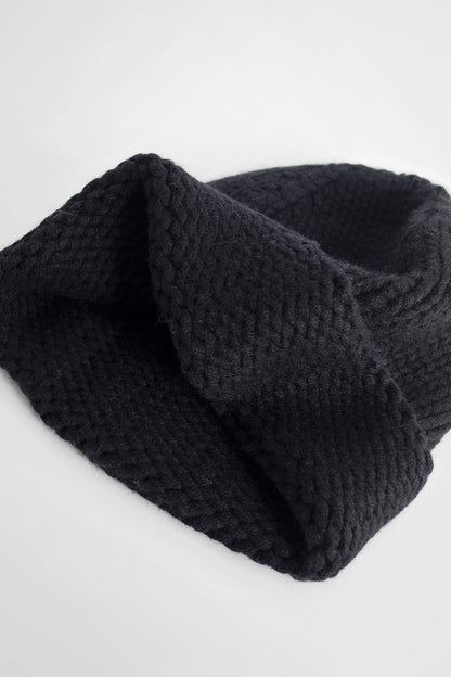 WARM-ME UNISEX BLACK HATS