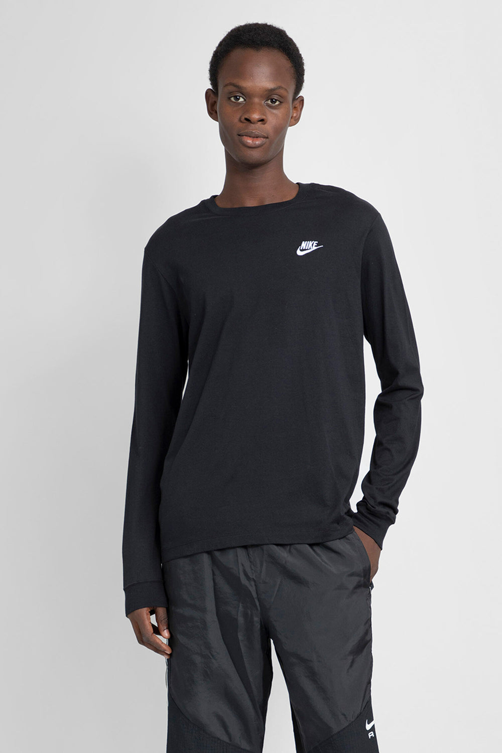 NIKE MAN BLACK T-SHIRTS & TANK TOPS