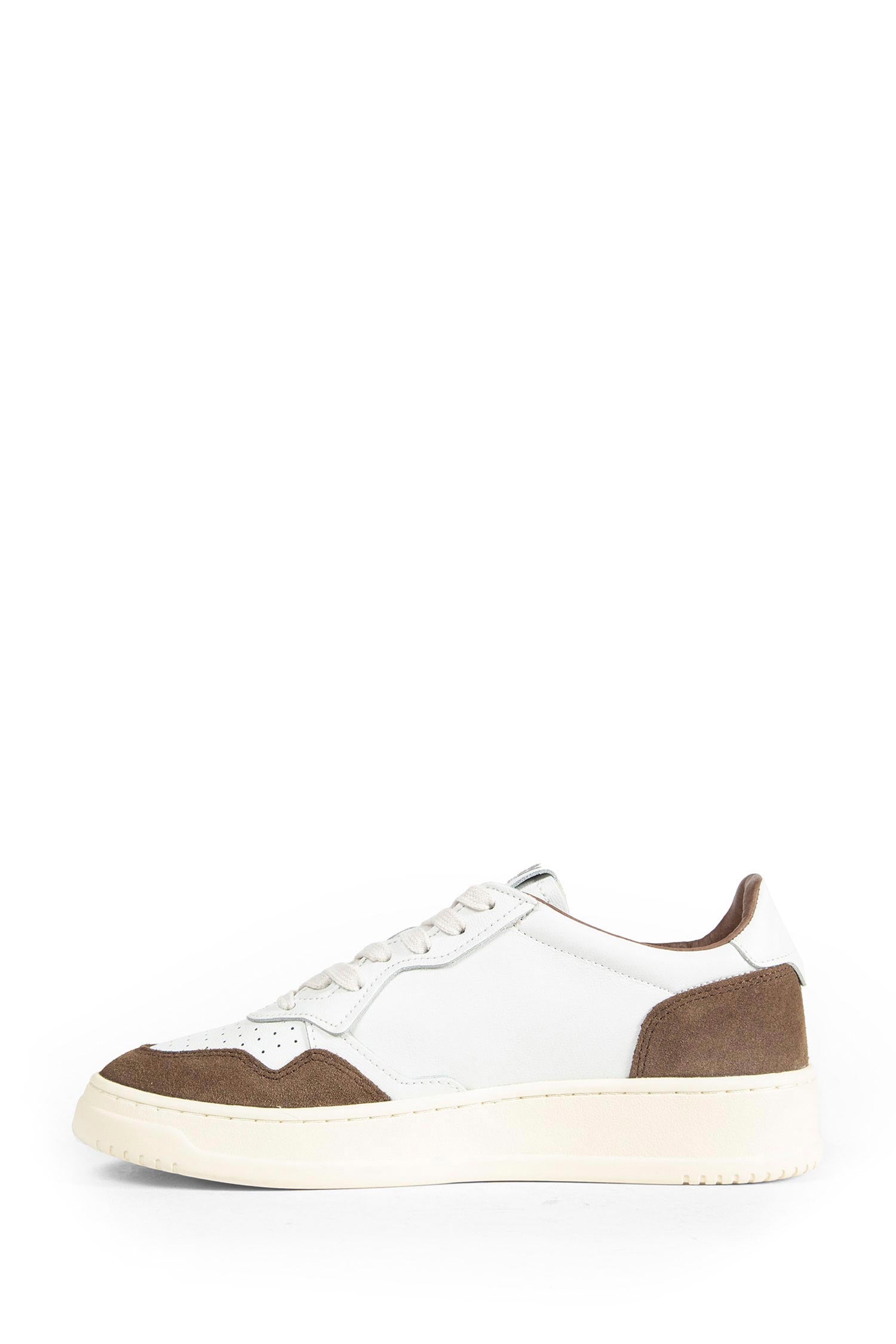 Medalist Low Sneakers