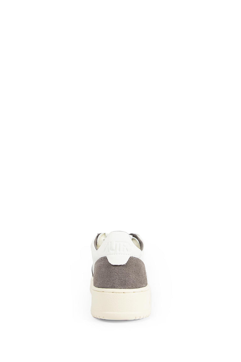 Medalist Low Sneakers