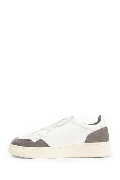 Medalist Low Sneakers