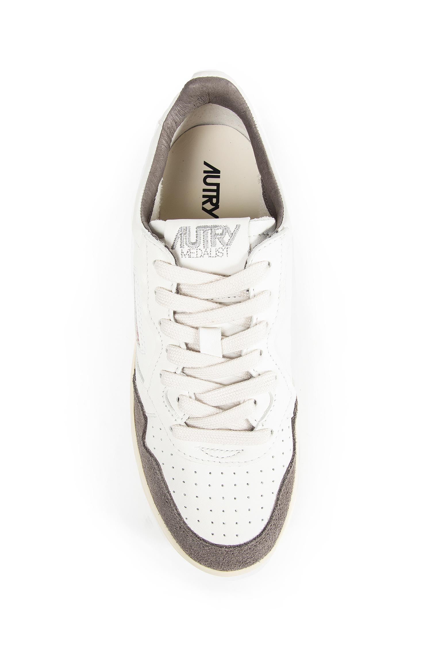 Medalist Low Sneakers
