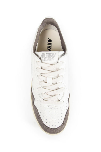 Medalist Low Sneakers