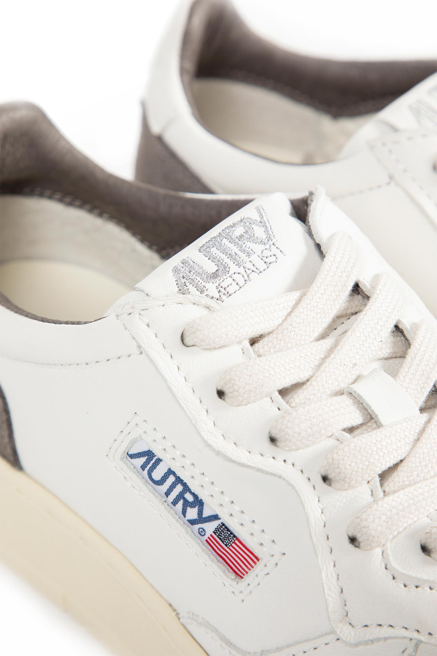 Medalist Low Sneakers