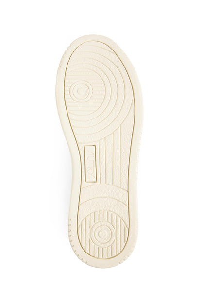 Medalist Low Sneakers
