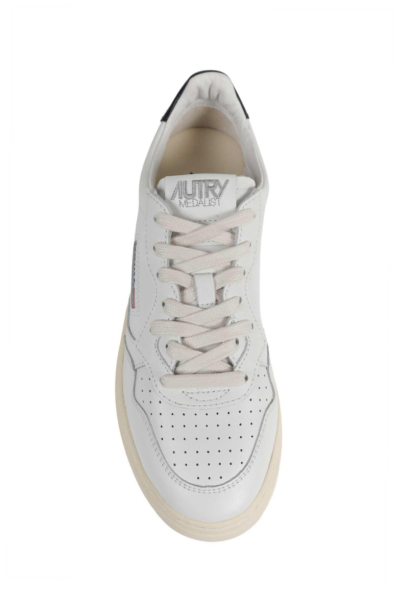 Medalist Low Sneakers