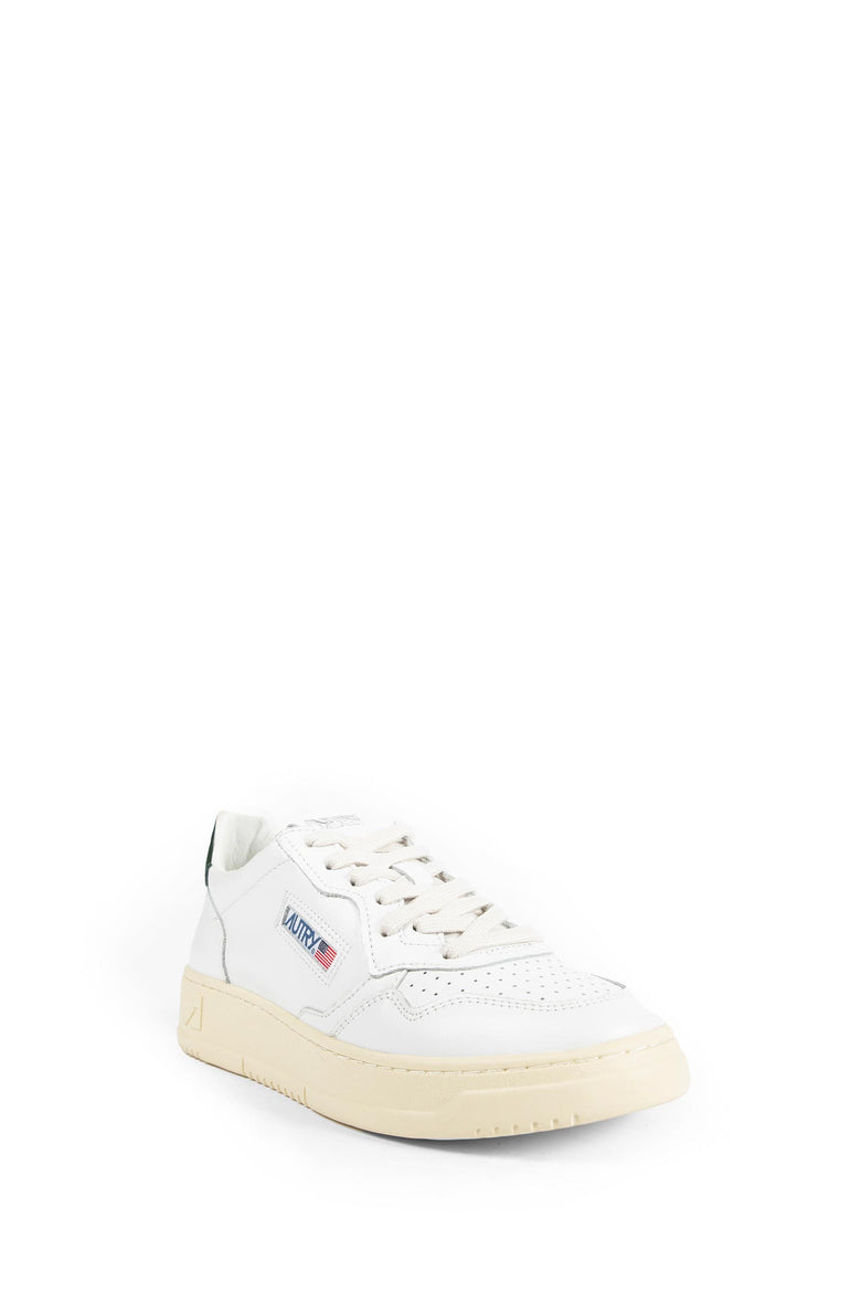 Medalist Low Sneakers
