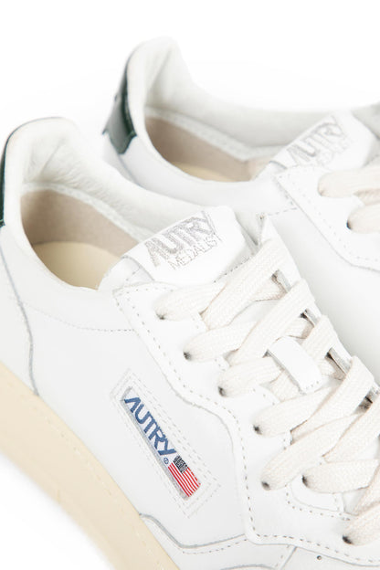 Medalist Low Sneakers
