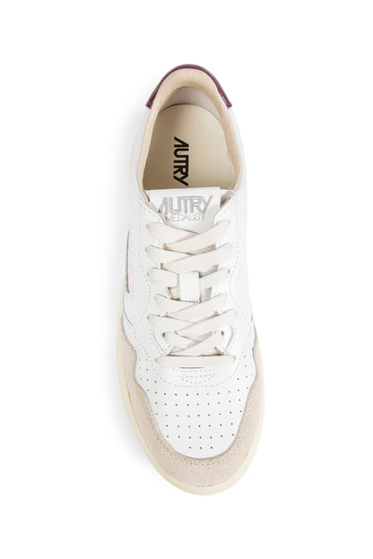 Medalist Low Sneakers