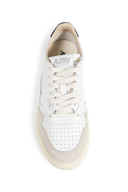 Medalist Low Sneakers