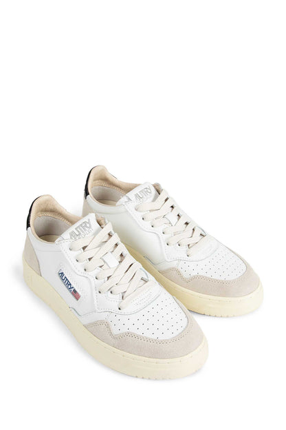 Medalist Low Sneakers