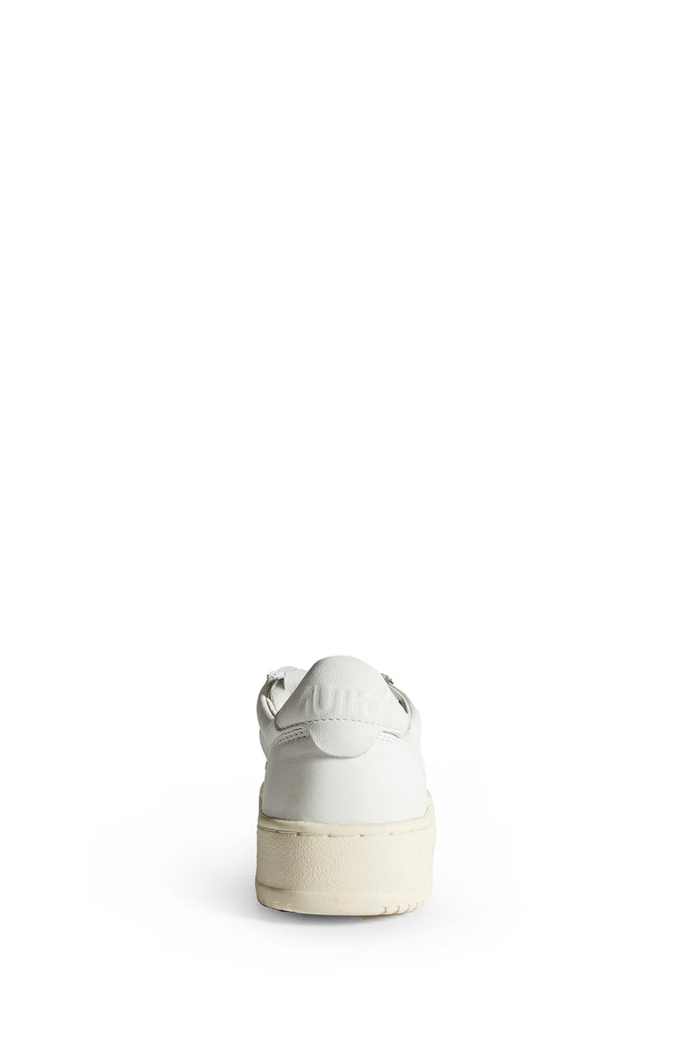Medalist Low Sneakers