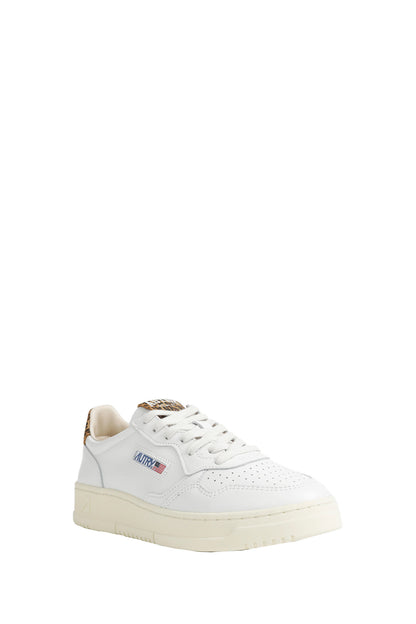 Medalist Low Sneakers