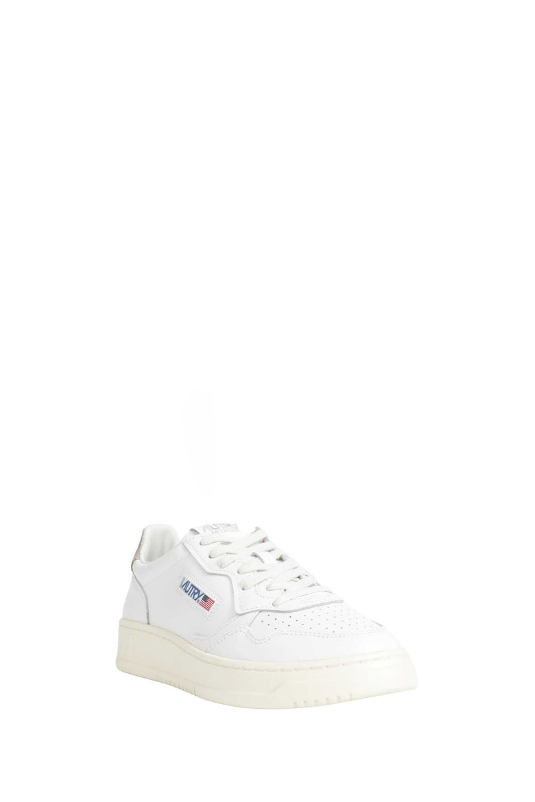 
              AUTRY Medalist Low Sneakers woman
            