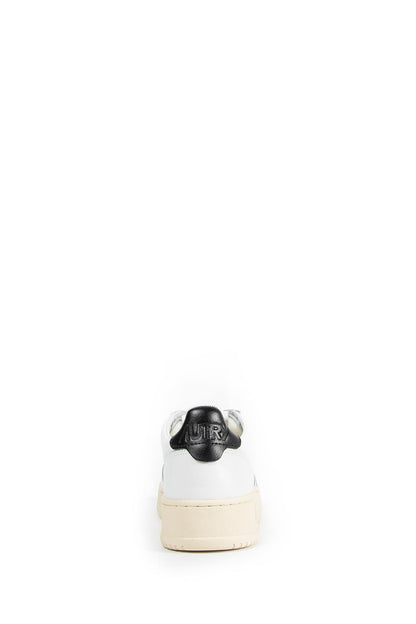 Medalist Low Sneakers