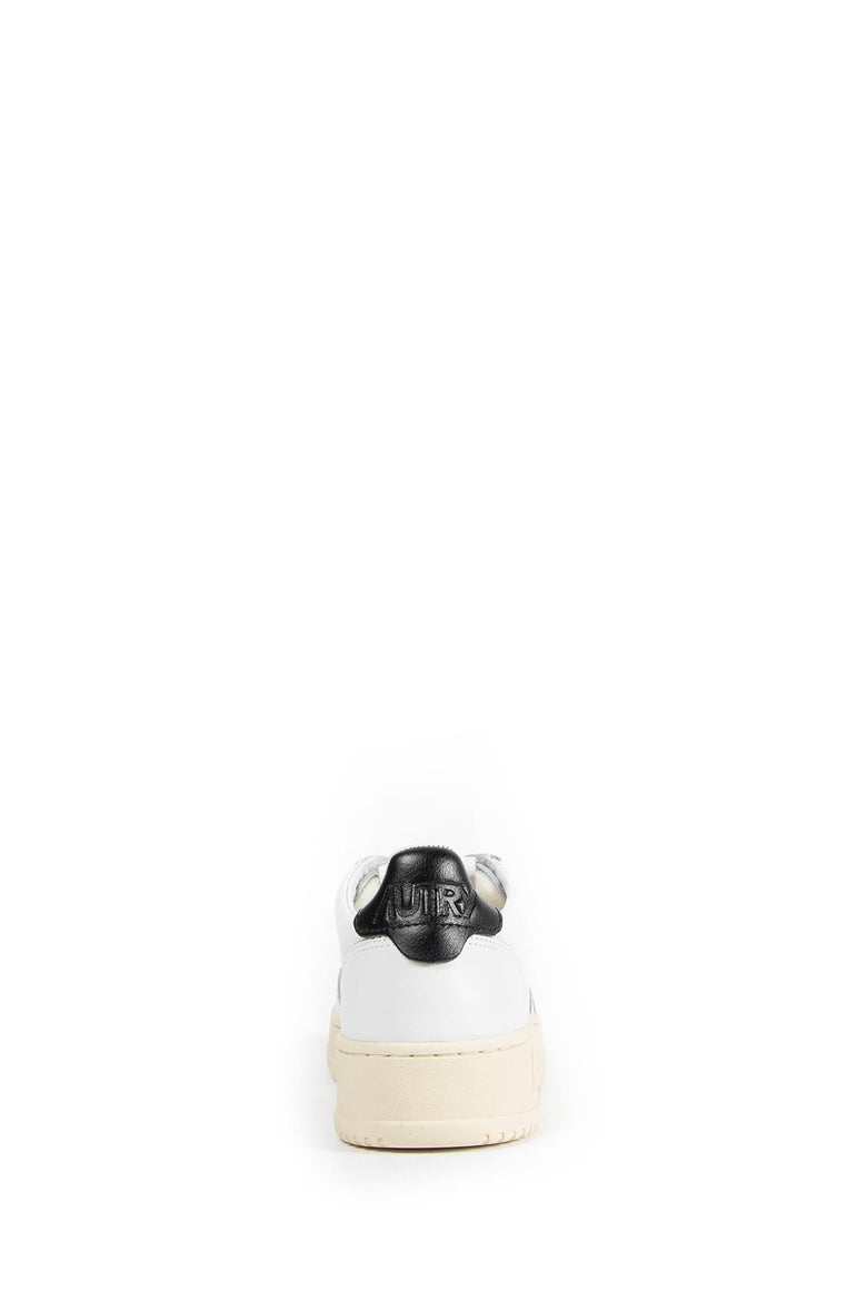 Medalist Low Sneakers