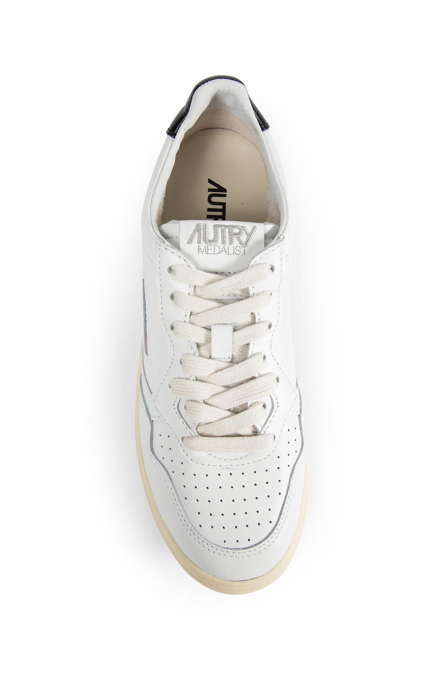 Medalist Low Sneakers