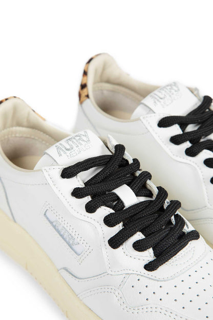 Medalist Low Sneakers