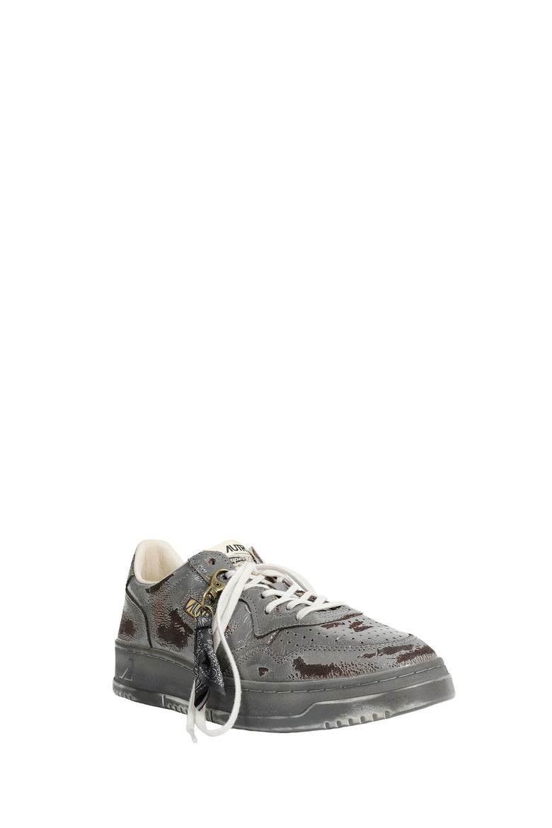 
              AUTRY Medalist Low Super Vintage Sneakers man
            