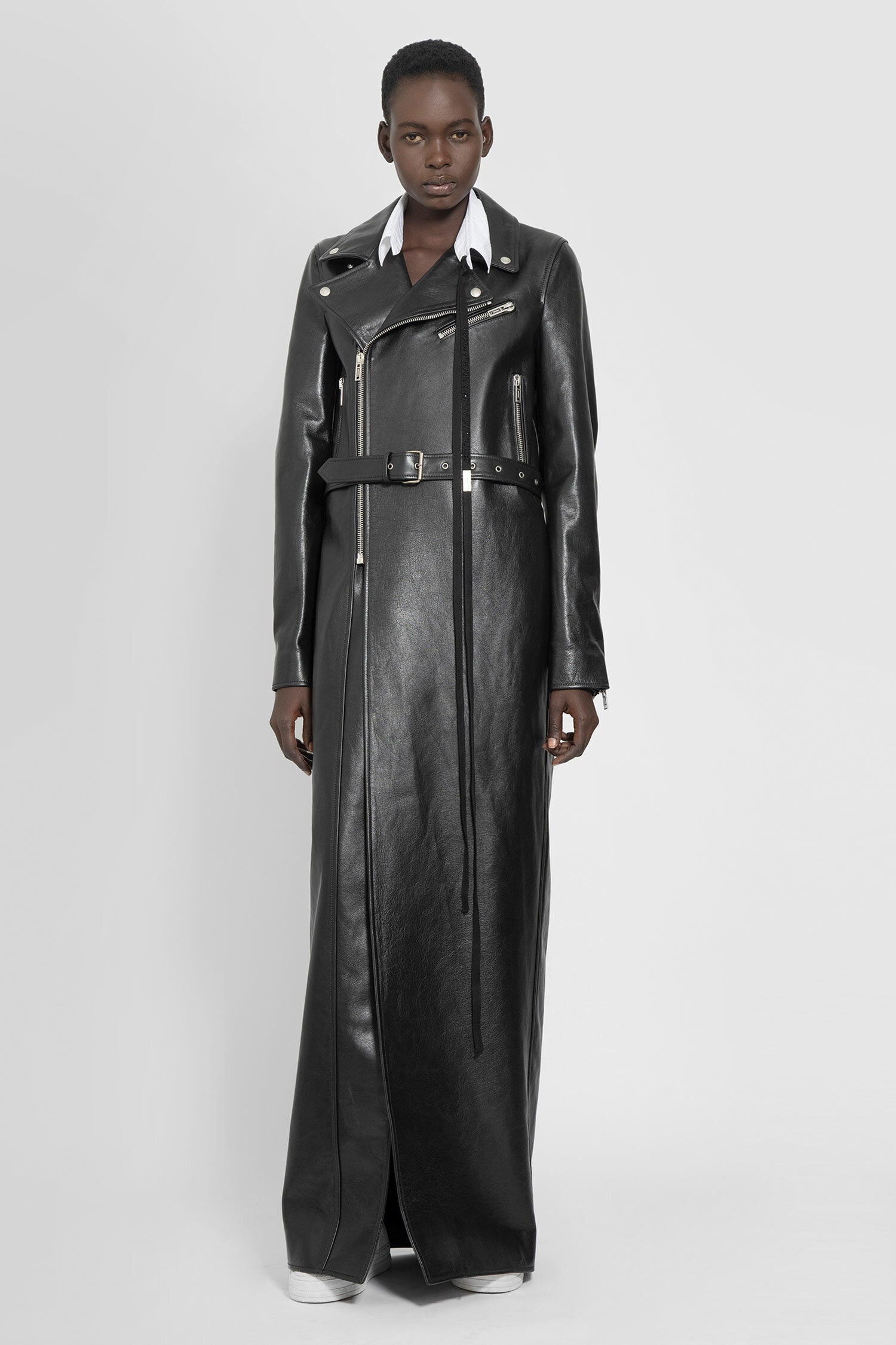 ANN DEMEULEMEESTER WOMAN BLACK COATS