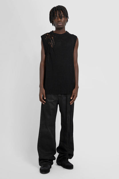 ANN DEMEULEMEESTER MAN BLACK VESTS