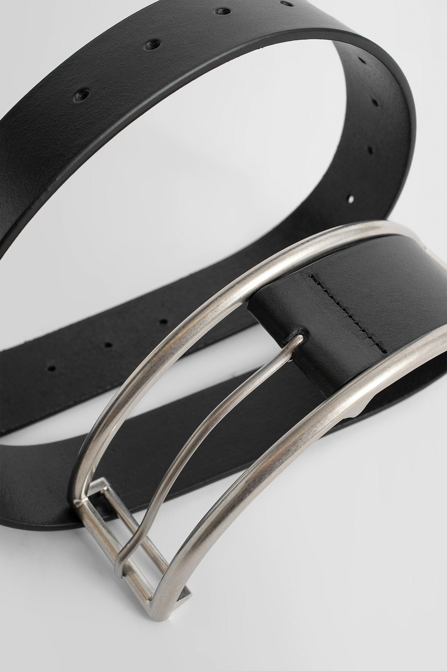 ANN DEMEULEMEESTER UNISEX BLACK BELTS