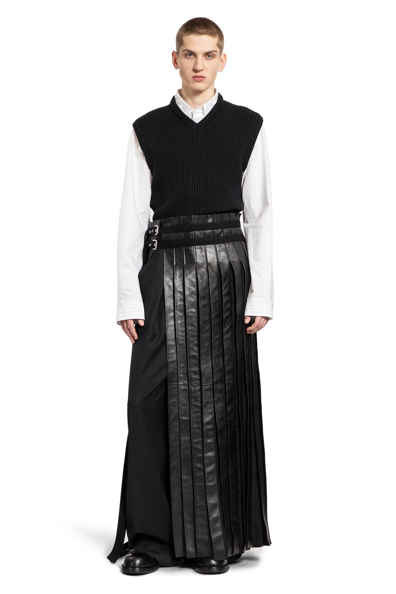 ANN DEMEULEMEESTER MAN BLACK VESTS